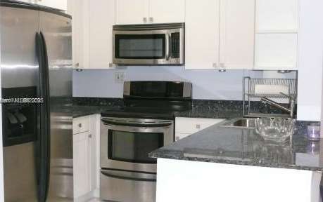 Small Image of 7441 WAYNE AVE #10E, Miami Beach Number 19
