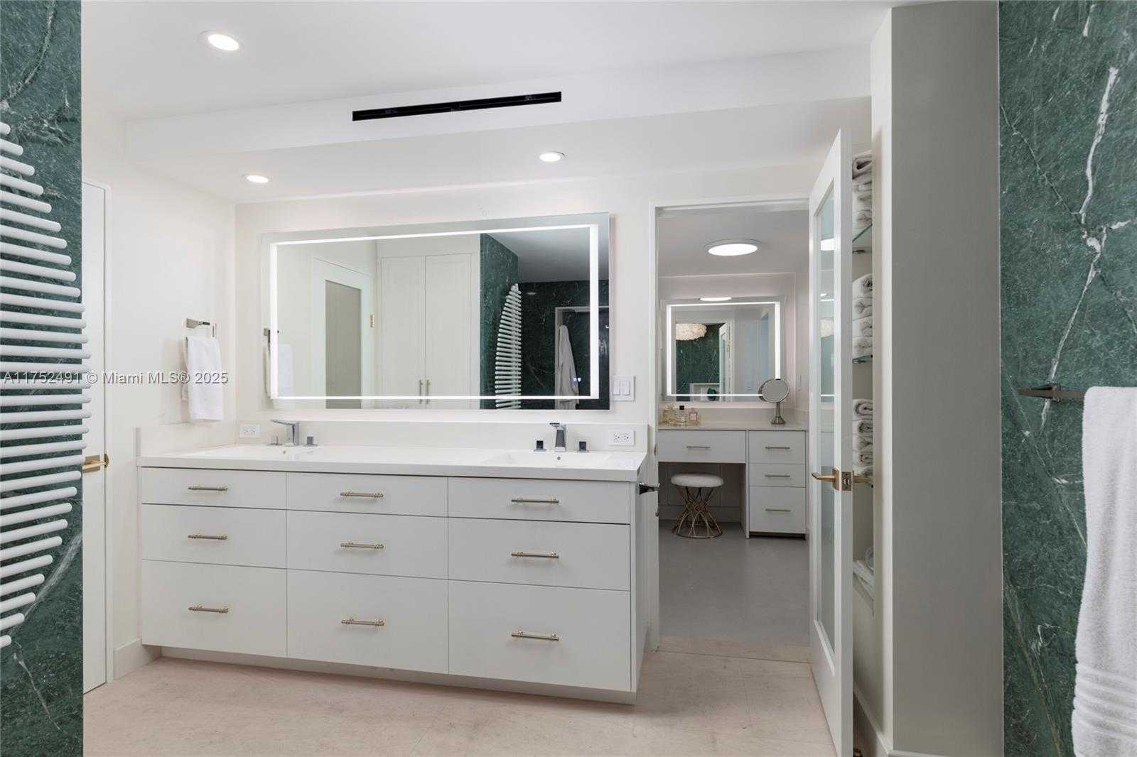 Small Image of 2843 SOUTH BAYSHORE DR #P3C&D, Miami Number 17