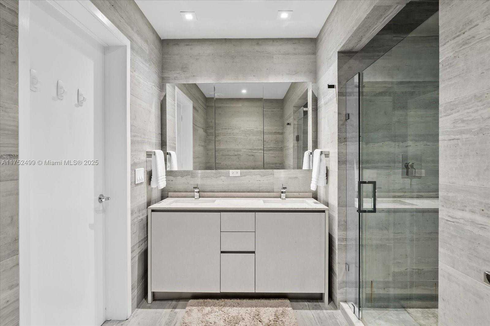 Small Image of 1010 BRICKELL AVE #4803, Miami Number 12