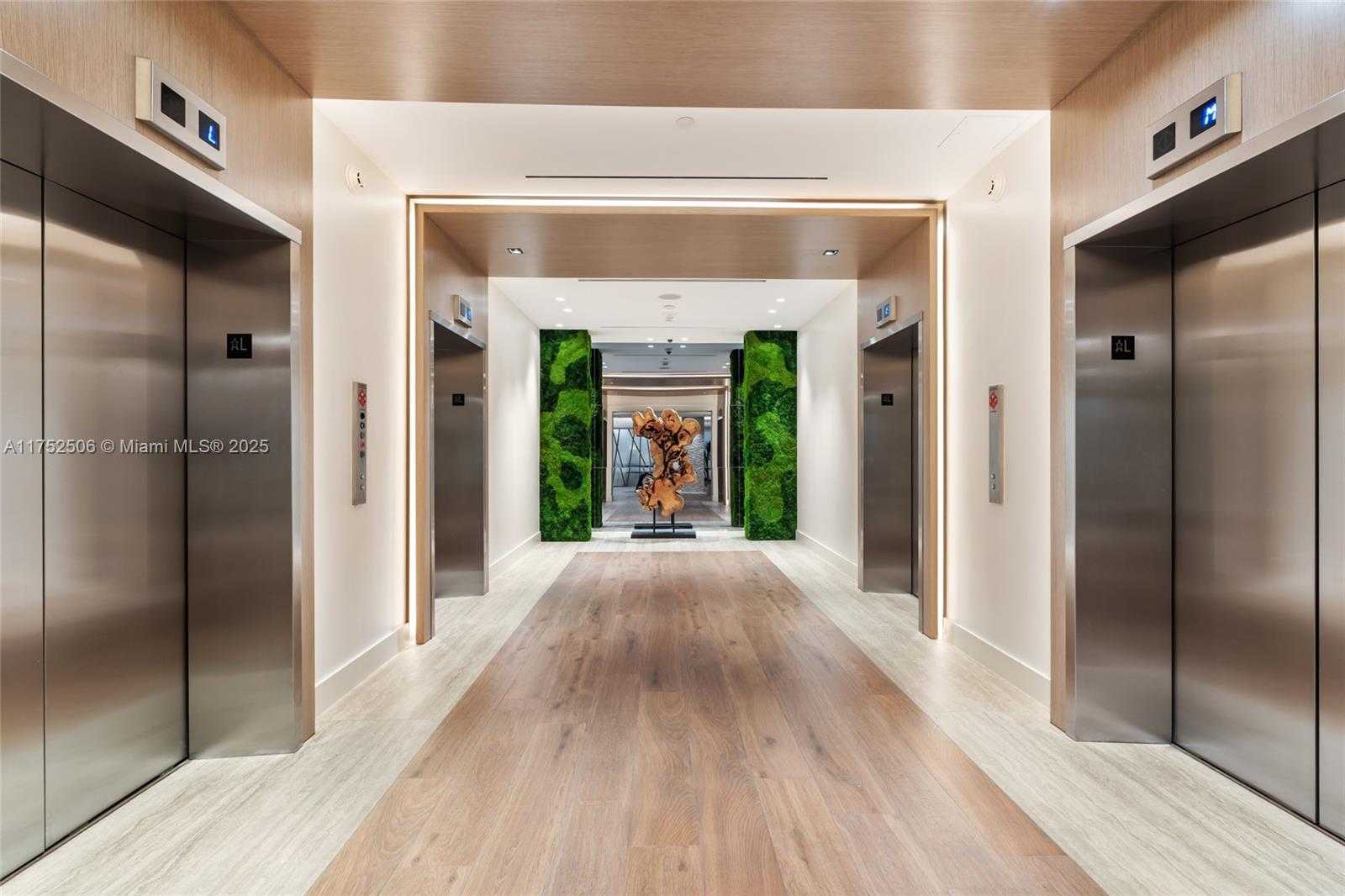 Small Image of 2301 COLLINS AVE #1011-1012, Miami Beach Number 41