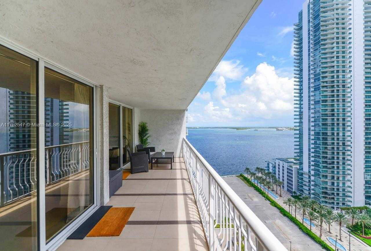 Small Image of 1200 BRICKELL BAY DR #2107, Miami Number 11