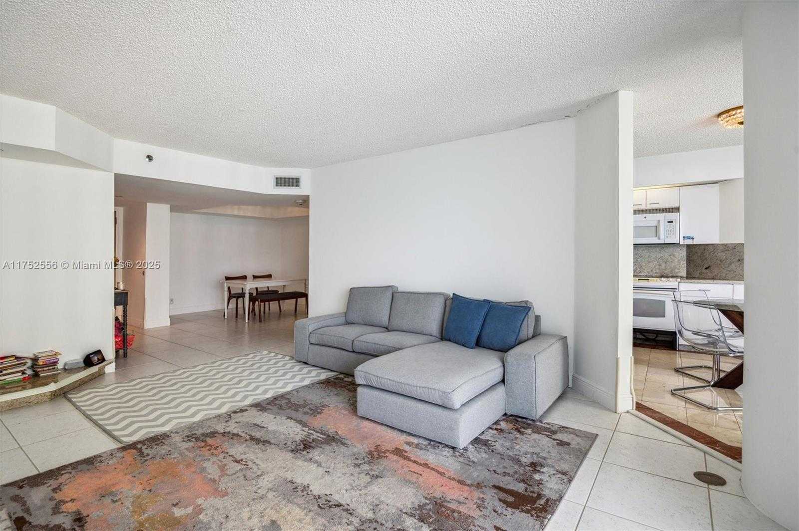 Small Image of 16485 COLLINS AVE #2035, Sunny Isles Beach Number 3
