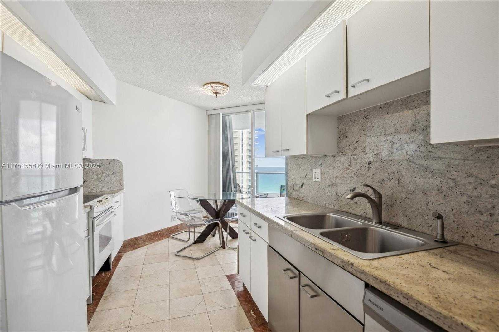Small Image of 16485 COLLINS AVE #2035, Sunny Isles Beach Number 5