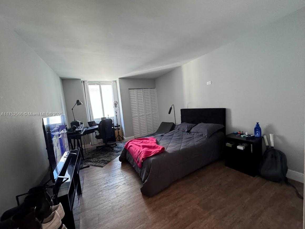 Small Image of 800 NORTH MIAMI AVE #E-1008, Miami Number 14
