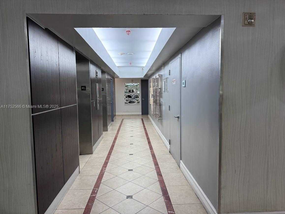 Small Image of 800 NORTH MIAMI AVE #E-1008, Miami Number 16