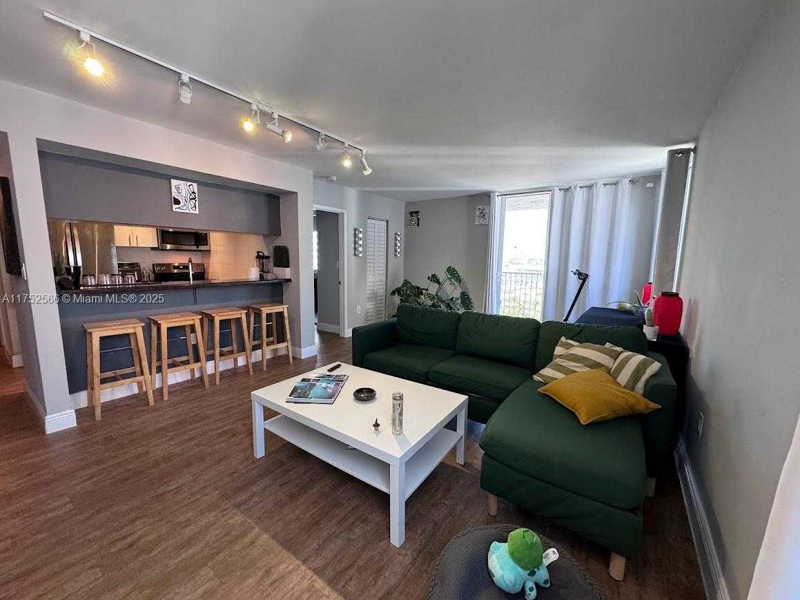 Small Image of 800 NORTH MIAMI AVE #E-1008, Miami Number 5