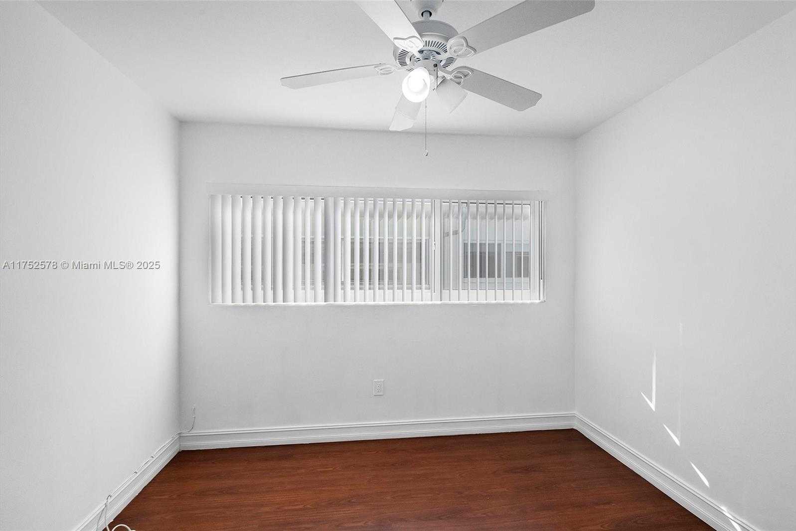 Small Image of 7342 GARY AVE, Miami Beach Number 22