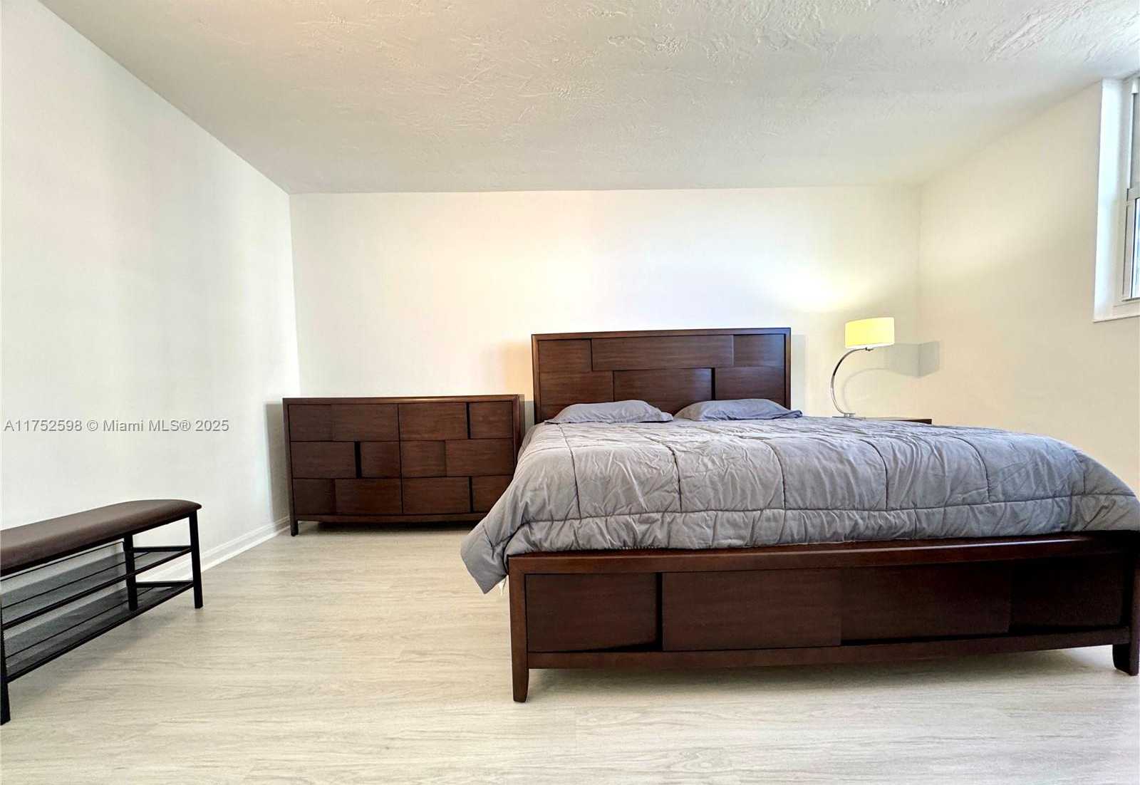 Small Image of 3001 SOUTH OCEAN DR #645, Hollywood Number 20