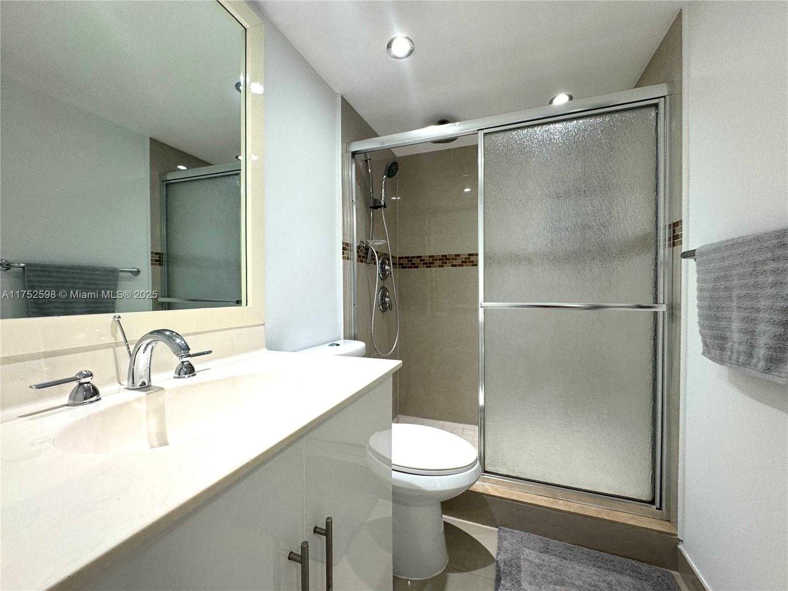 Small Image of 3001 SOUTH OCEAN DR #645, Hollywood Number 23