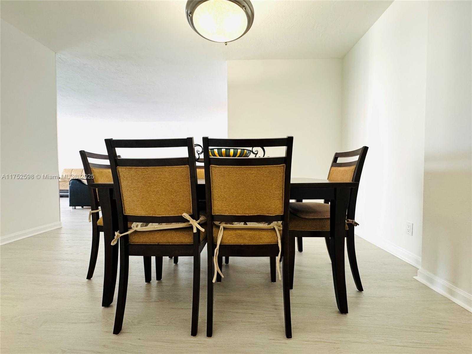 Small Image of 3001 SOUTH OCEAN DR #645, Hollywood Number 7