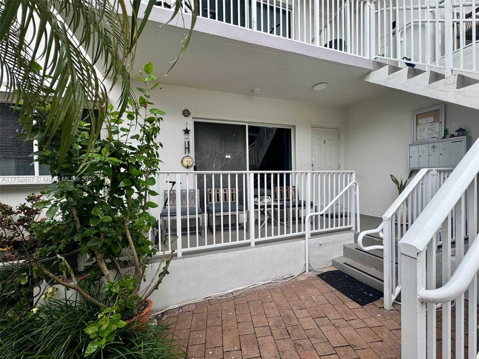 Small Image of 1142 99TH ST #3, Bay Harbor Islands Number 11