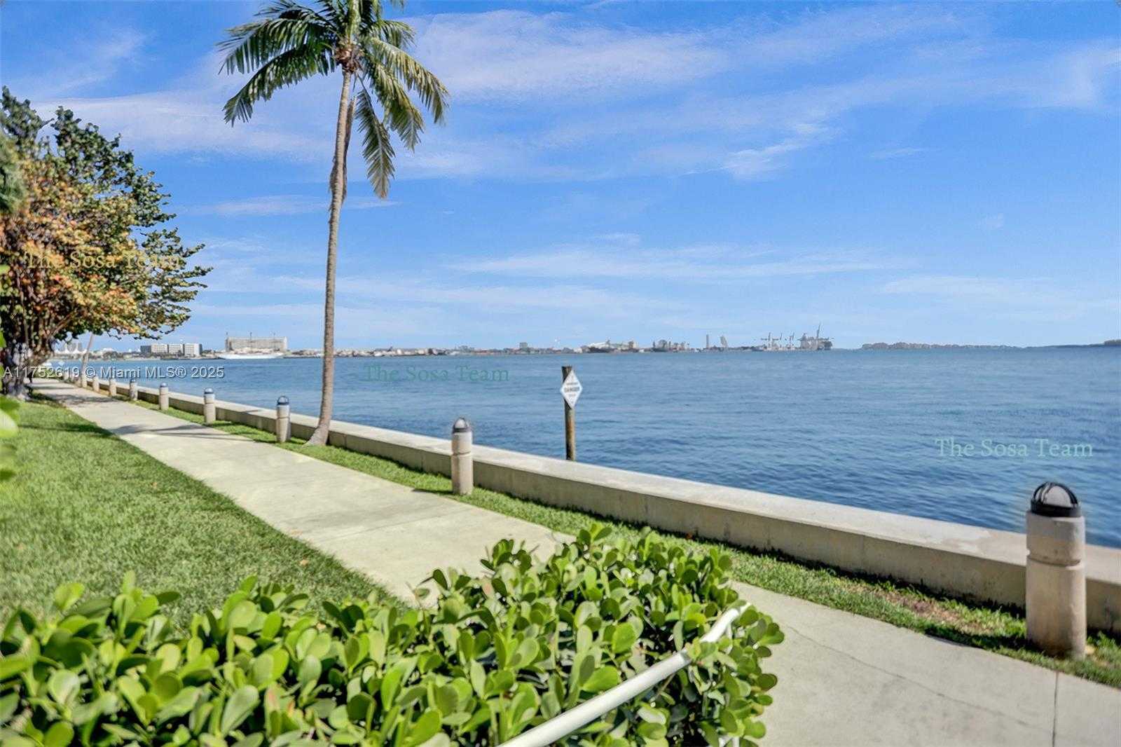 Small Image of 770 CLAUGHTON ISLAND DR #PH-15, Miami Number 33