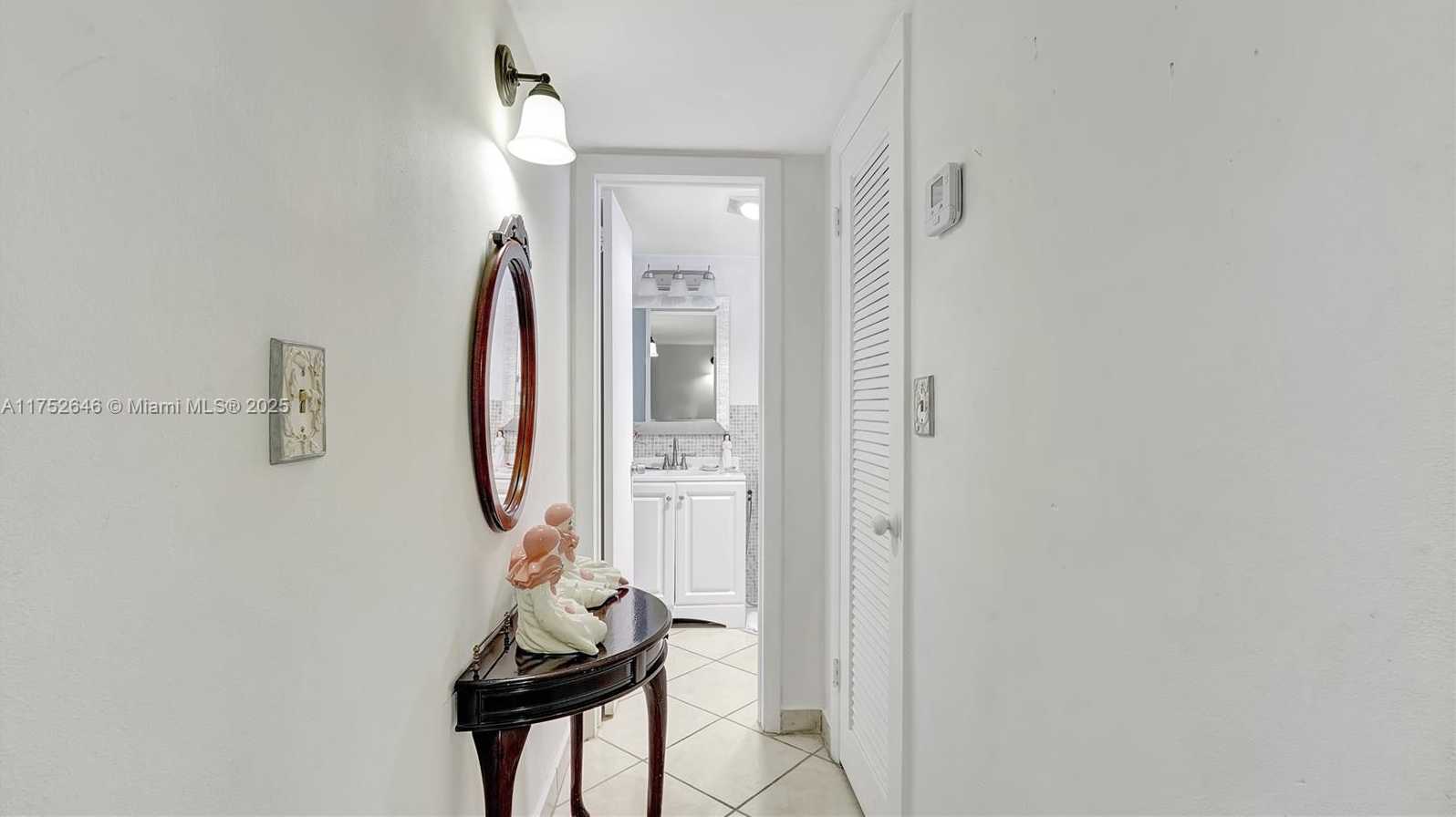 Small Image of 2905 POINT EAST DR #L208, Aventura Number 10