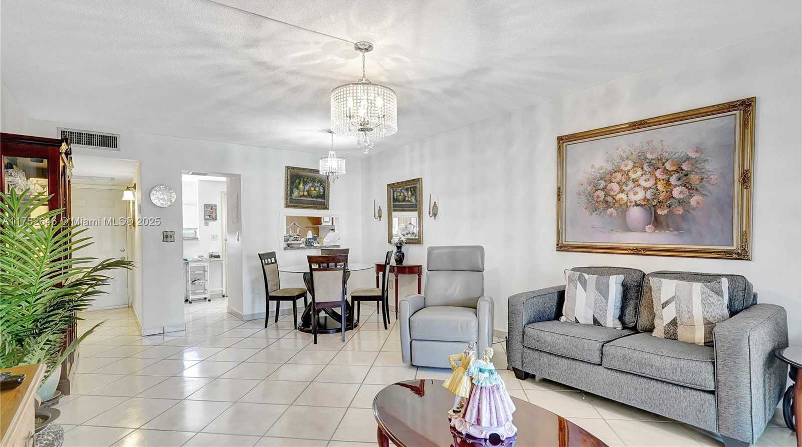 Small Image of 2905 POINT EAST DR #L208, Aventura Number 12