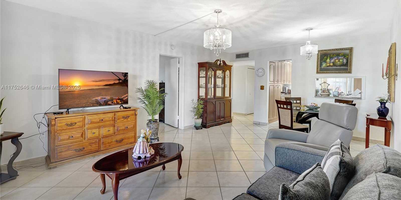 Small Image of 2905 POINT EAST DR #L208, Aventura Number 13