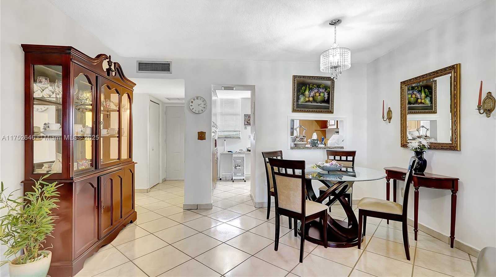 Small Image of 2905 POINT EAST DR #L208, Aventura Number 16