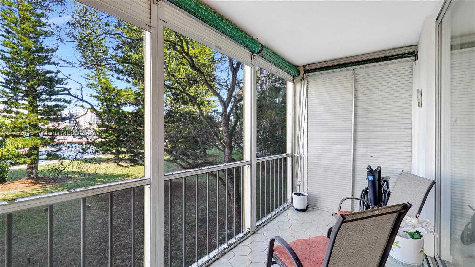 Small Image of 2905 POINT EAST DR #L208, Aventura Number 21