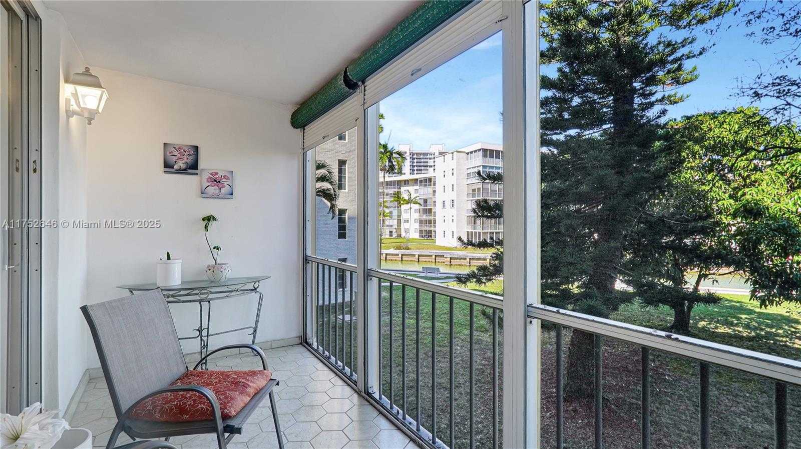 Small Image of 2905 POINT EAST DR #L208, Aventura Number 23