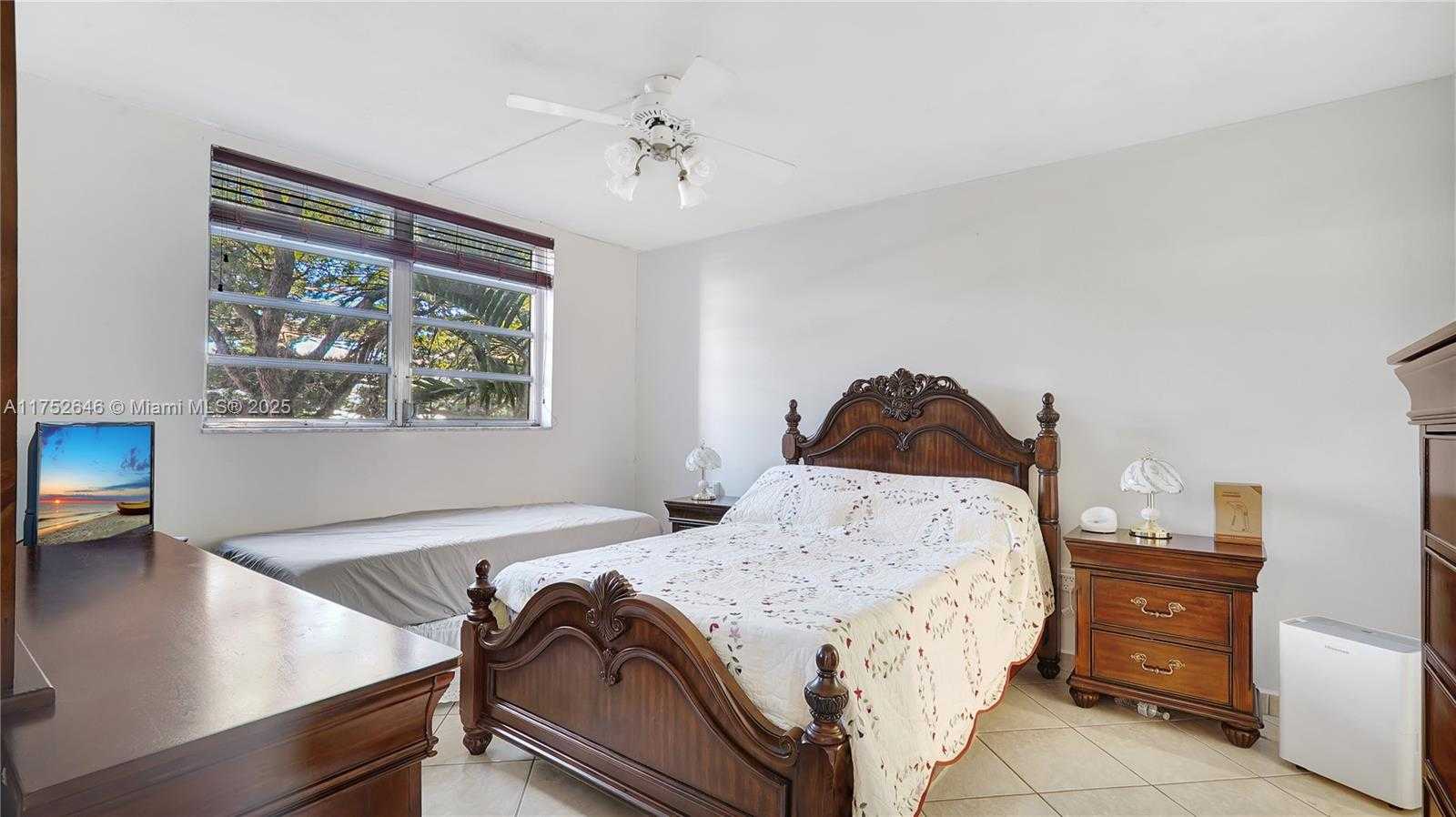 Small Image of 2905 POINT EAST DR #L208, Aventura Number 25