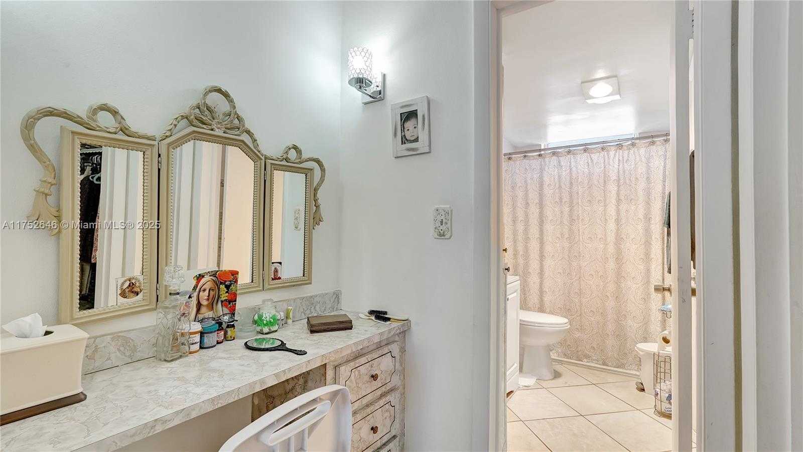 Small Image of 2905 POINT EAST DR #L208, Aventura Number 29