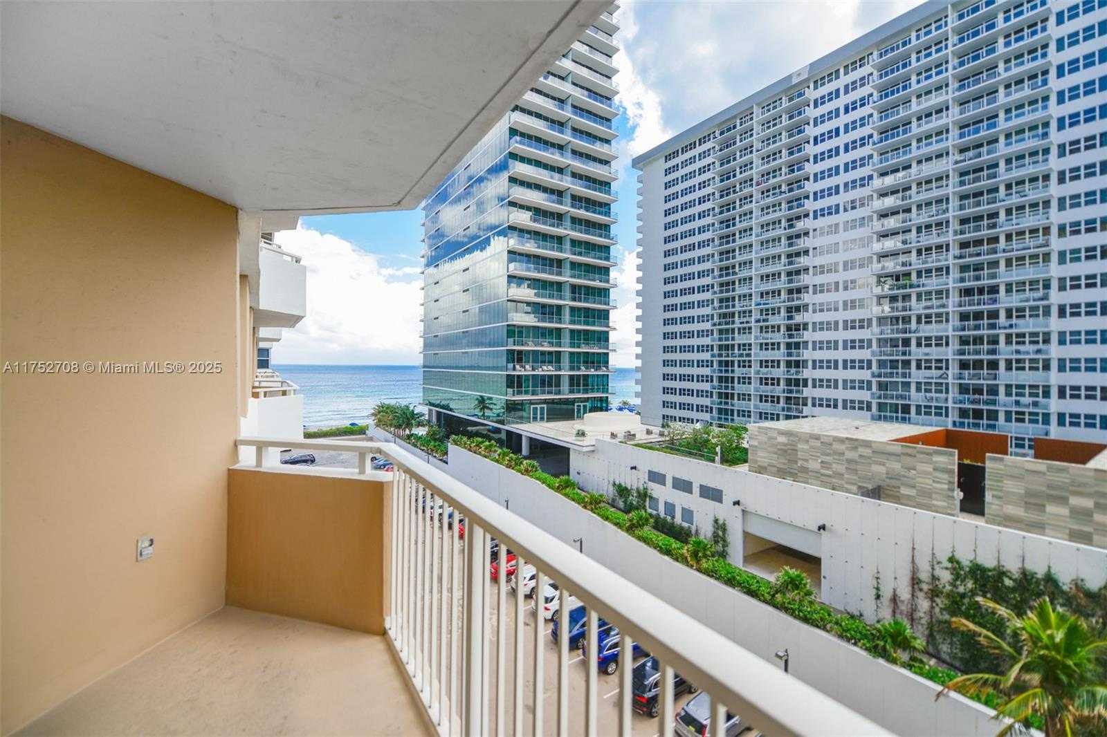 Small Image of 1980 SOUTH OCEAN DR #6G, Hallandale Beach Number 23