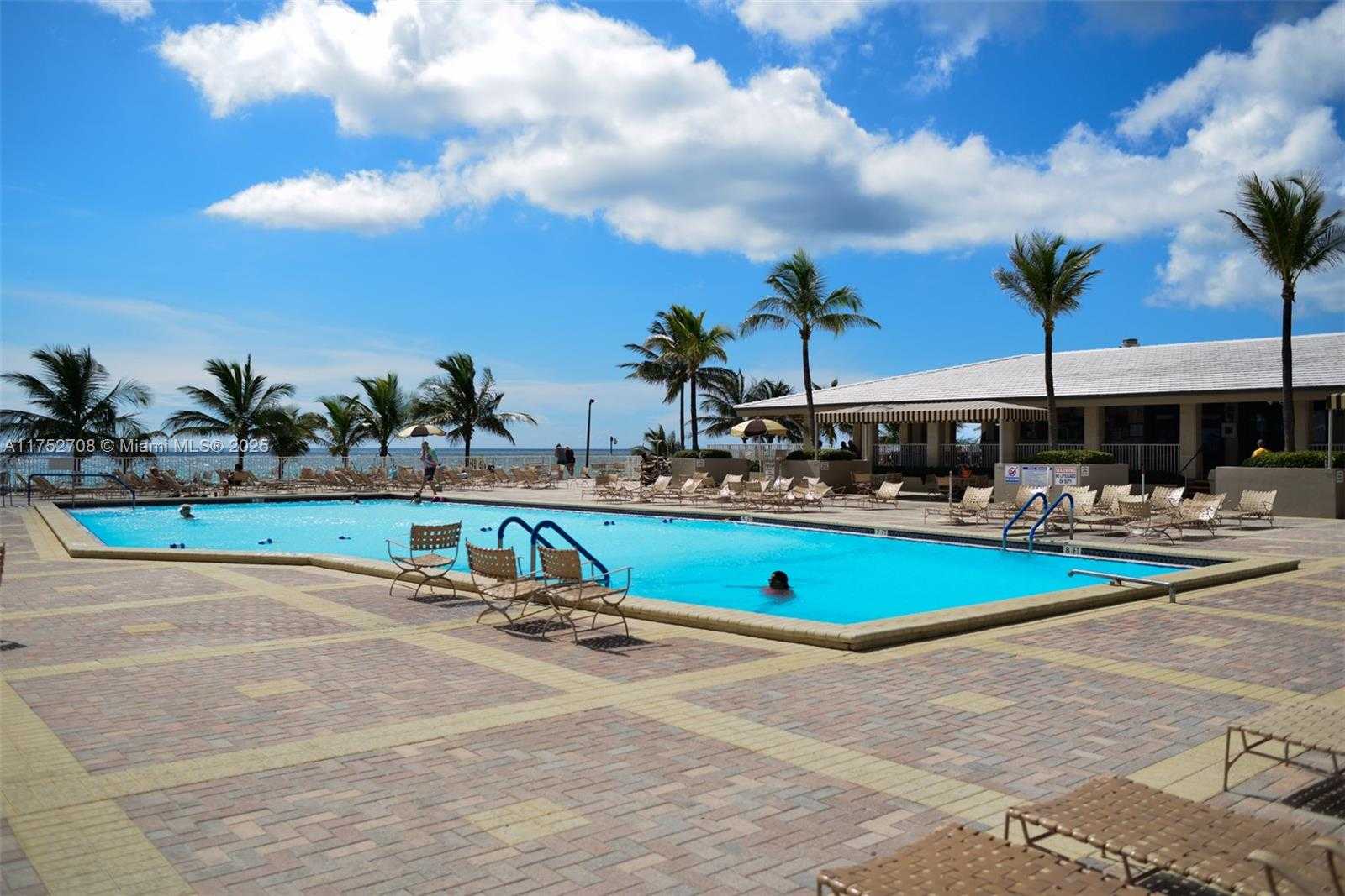 Small Image of 1980 SOUTH OCEAN DR #6G, Hallandale Beach Number 26