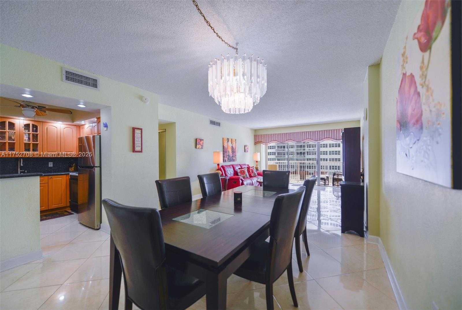 Small Image of 1980 SOUTH OCEAN DR #6G, Hallandale Beach Number 3