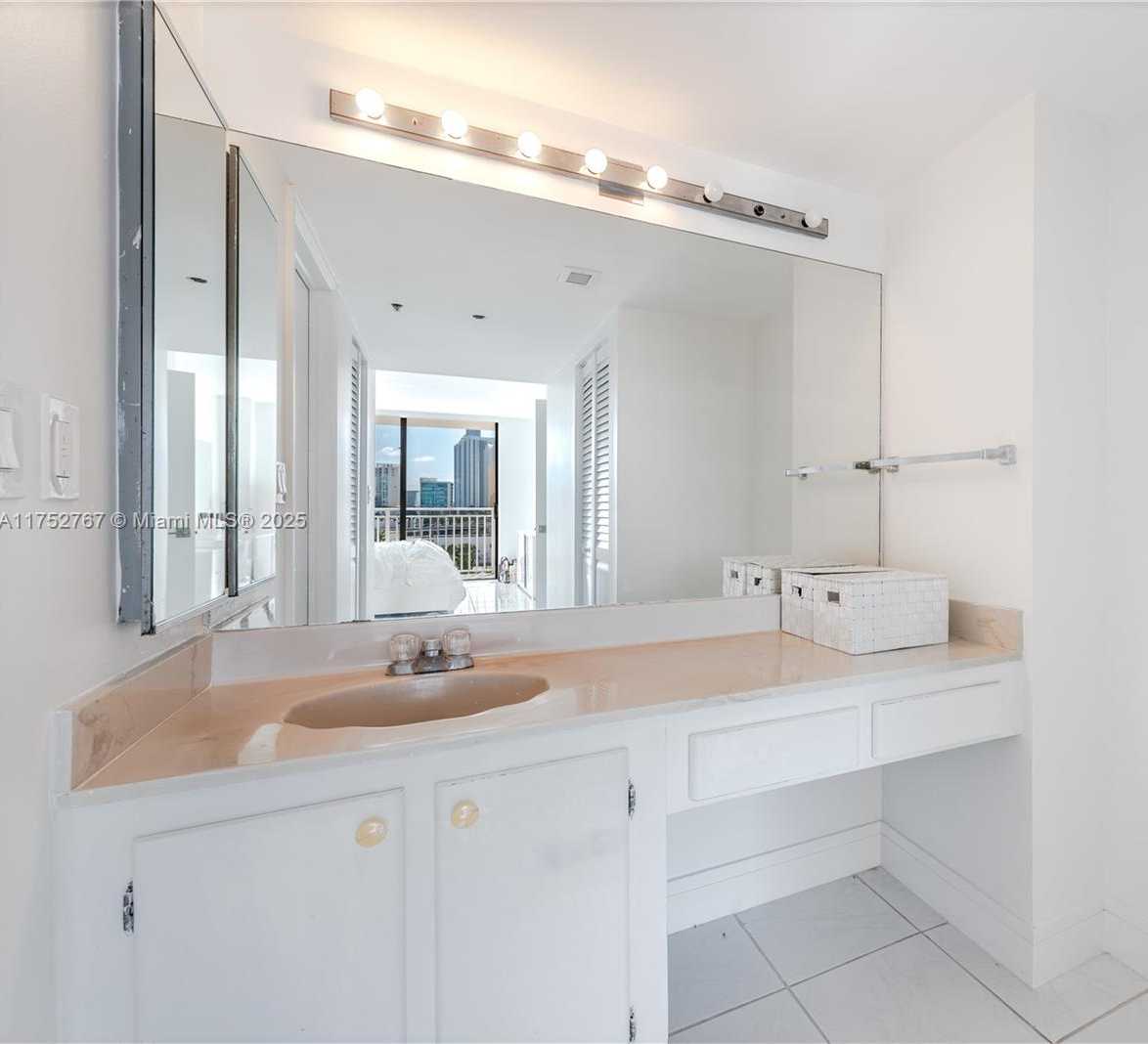 Small Image of 210 174TH ST #807, Sunny Isles Beach Number 22