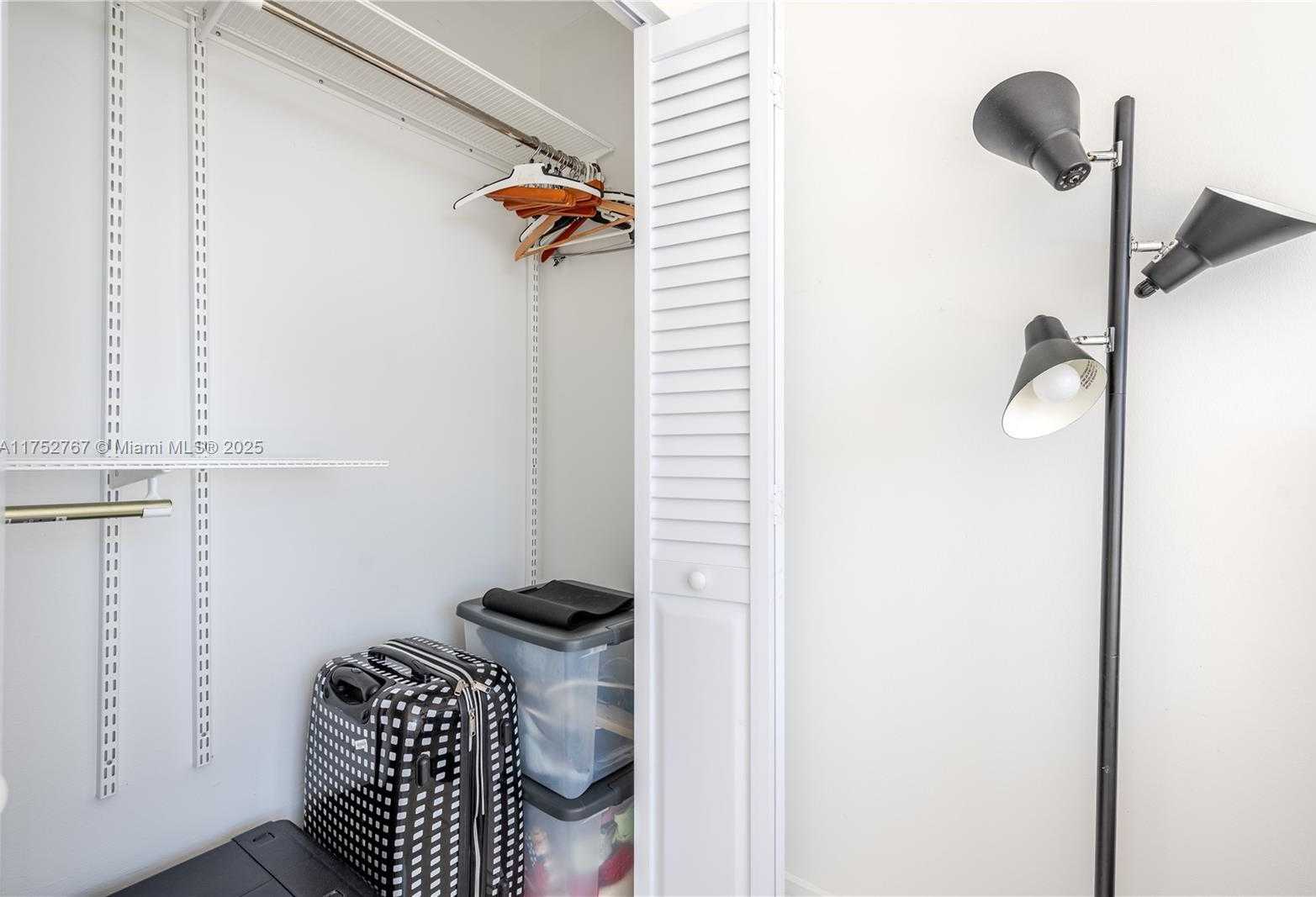 Small Image of 210 174TH ST #807, Sunny Isles Beach Number 26