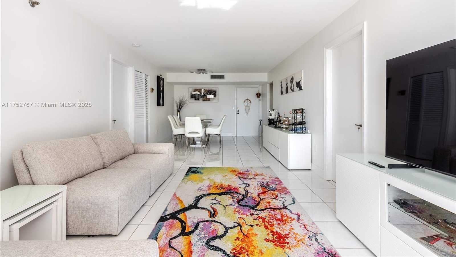 Small Image of 210 174TH ST #807, Sunny Isles Beach Number 3