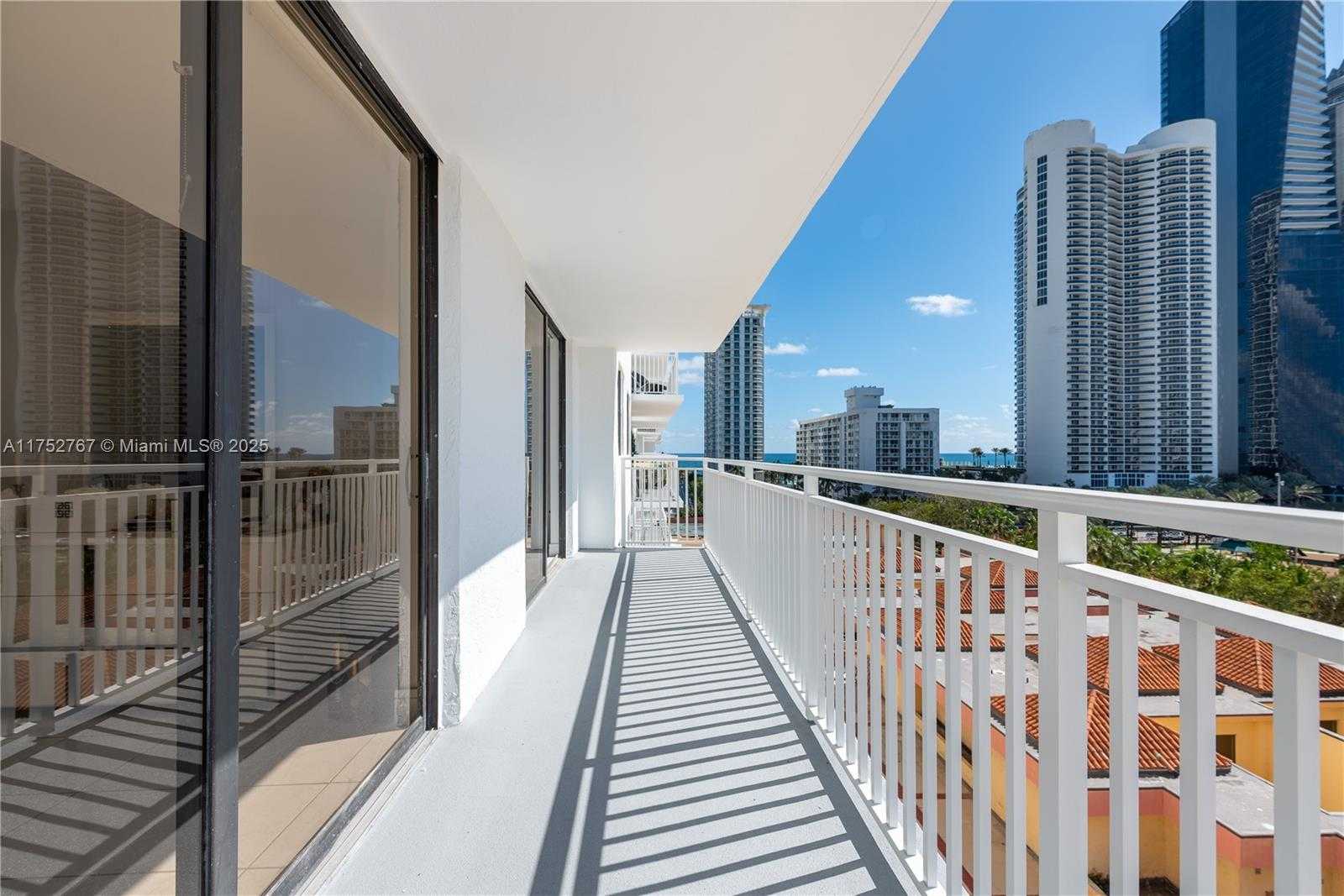 Small Image of 210 174TH ST #807, Sunny Isles Beach Number 9