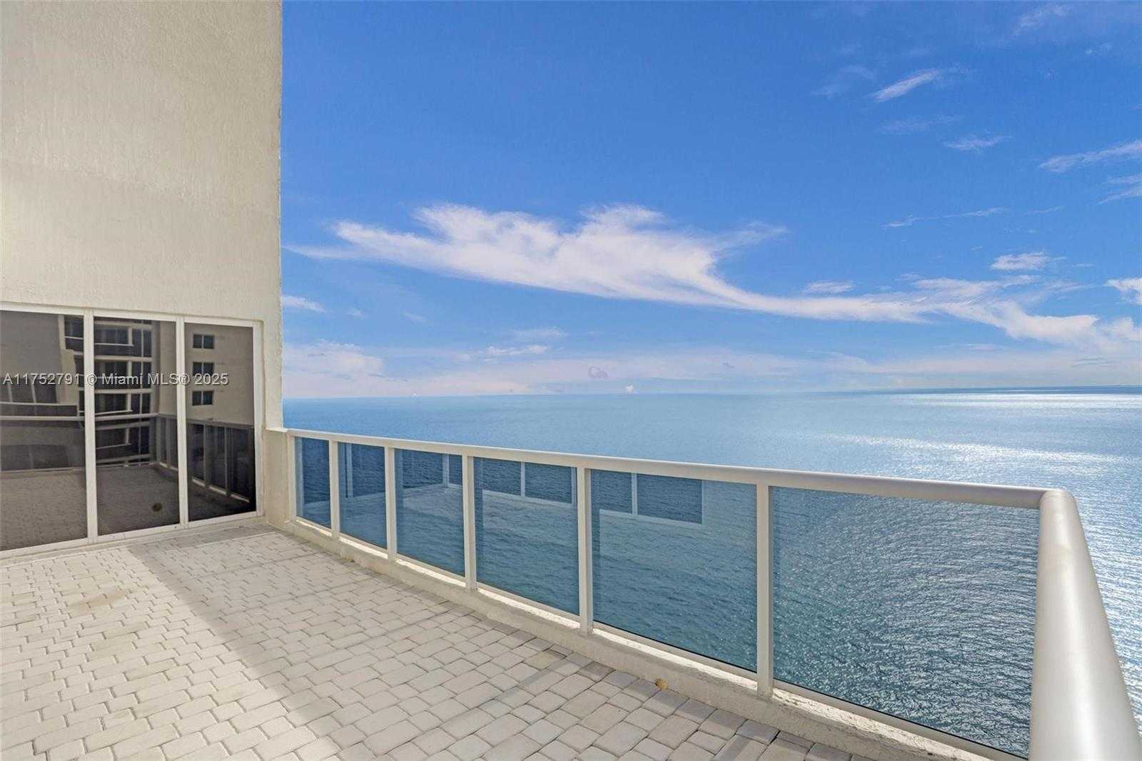 Small Image of 19111 COLLINS AVE #PH4, Sunny Isles Beach Number 3