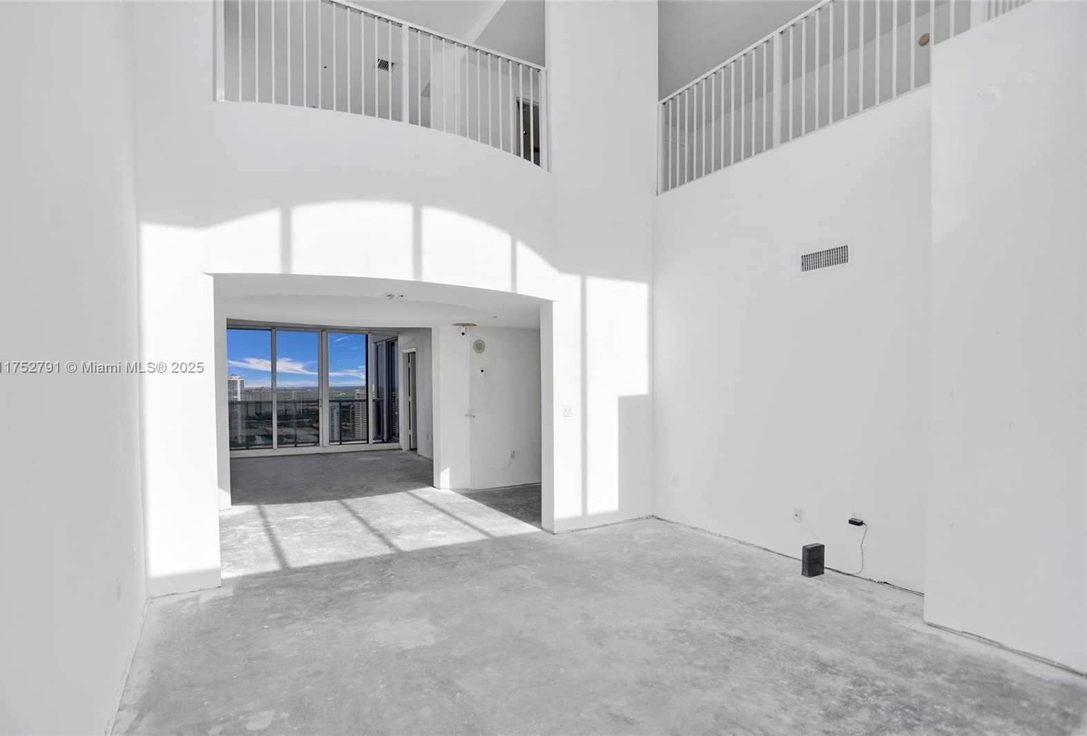 Small Image of 19111 COLLINS AVE #PH4, Sunny Isles Beach Number 35