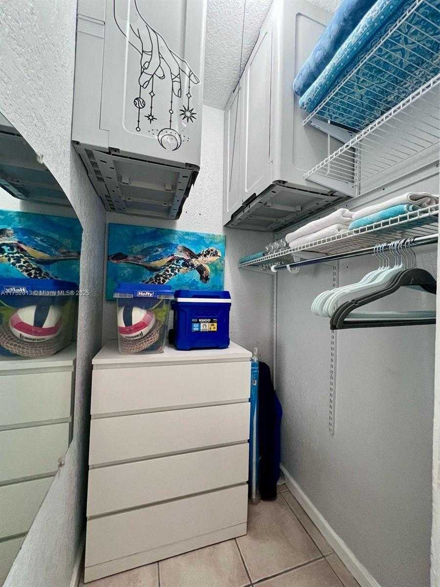 Small Image of 3700 COLLINS AVE #S-202, Miami Beach Number 9