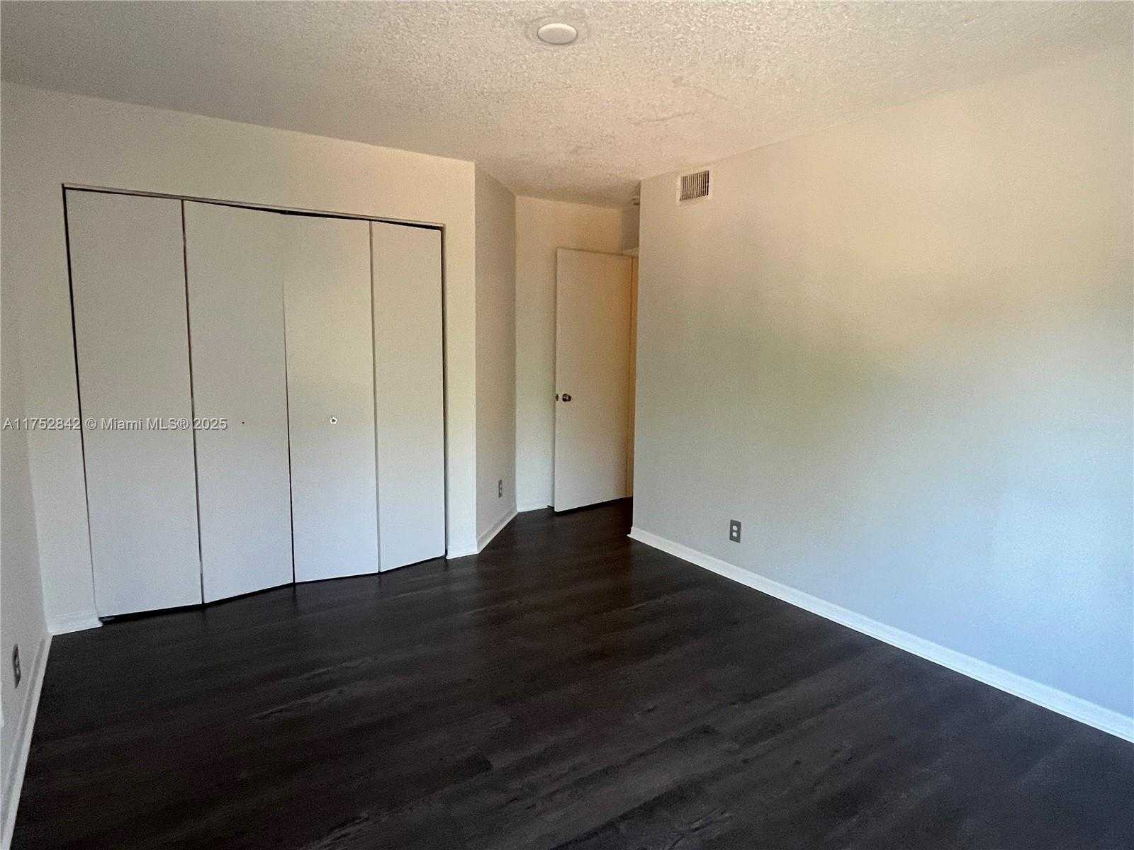 Small Image of 2045 POMPEII CT #2045, Weston Number 34