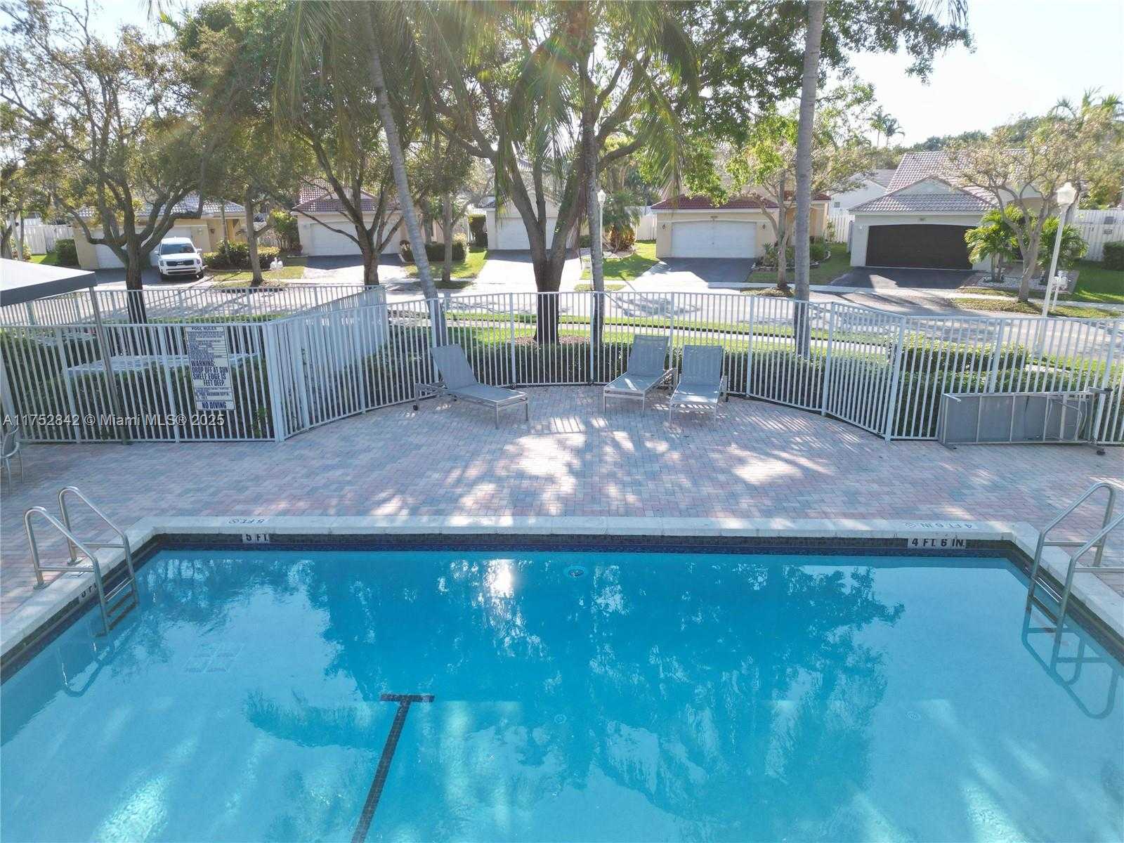 Small Image of 2045 POMPEII CT #2045, Weston Number 49