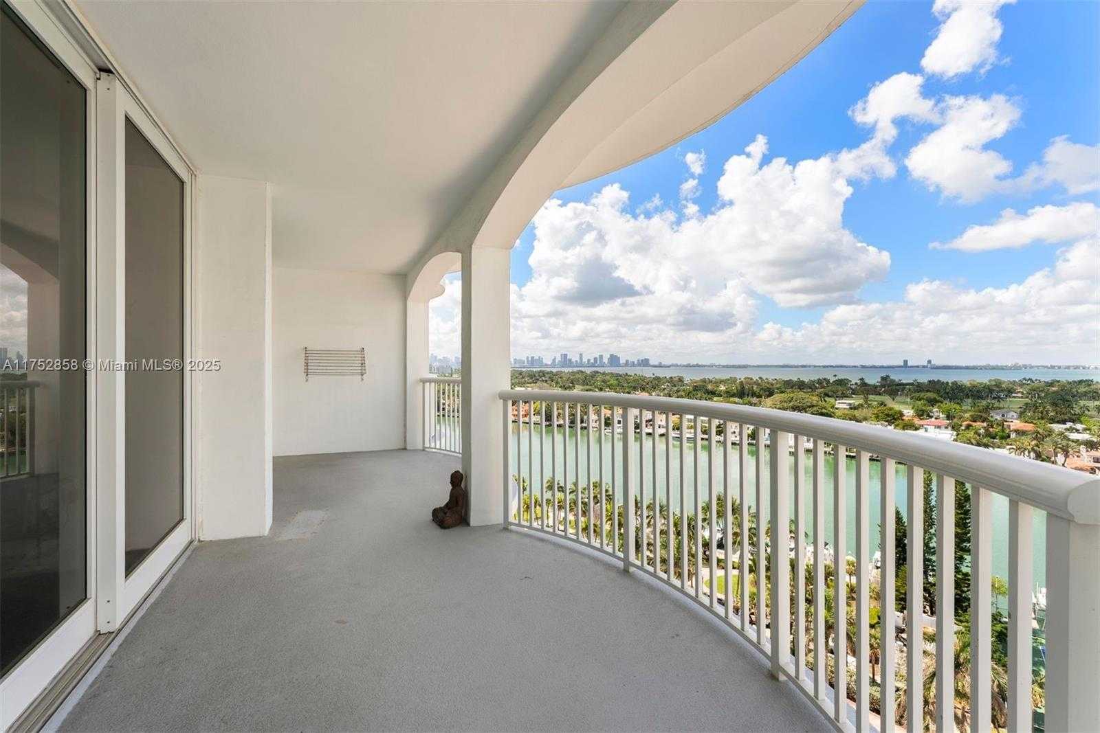Small Image of 5401 COLLINS AVE #1220, Miami Beach Number 11