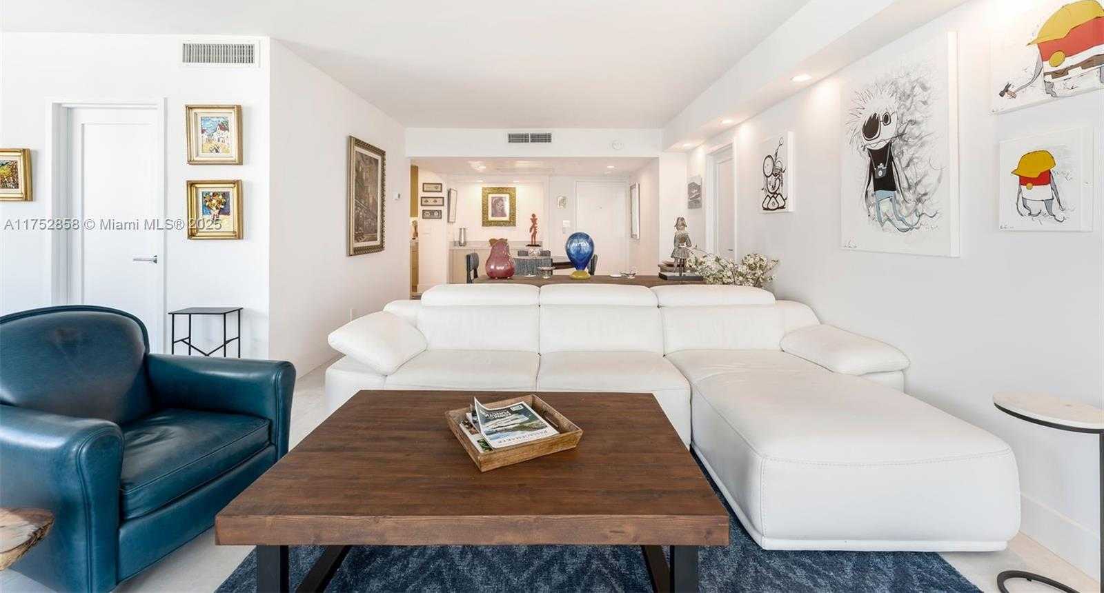 Small Image of 5401 COLLINS AVE #1220, Miami Beach Number 3
