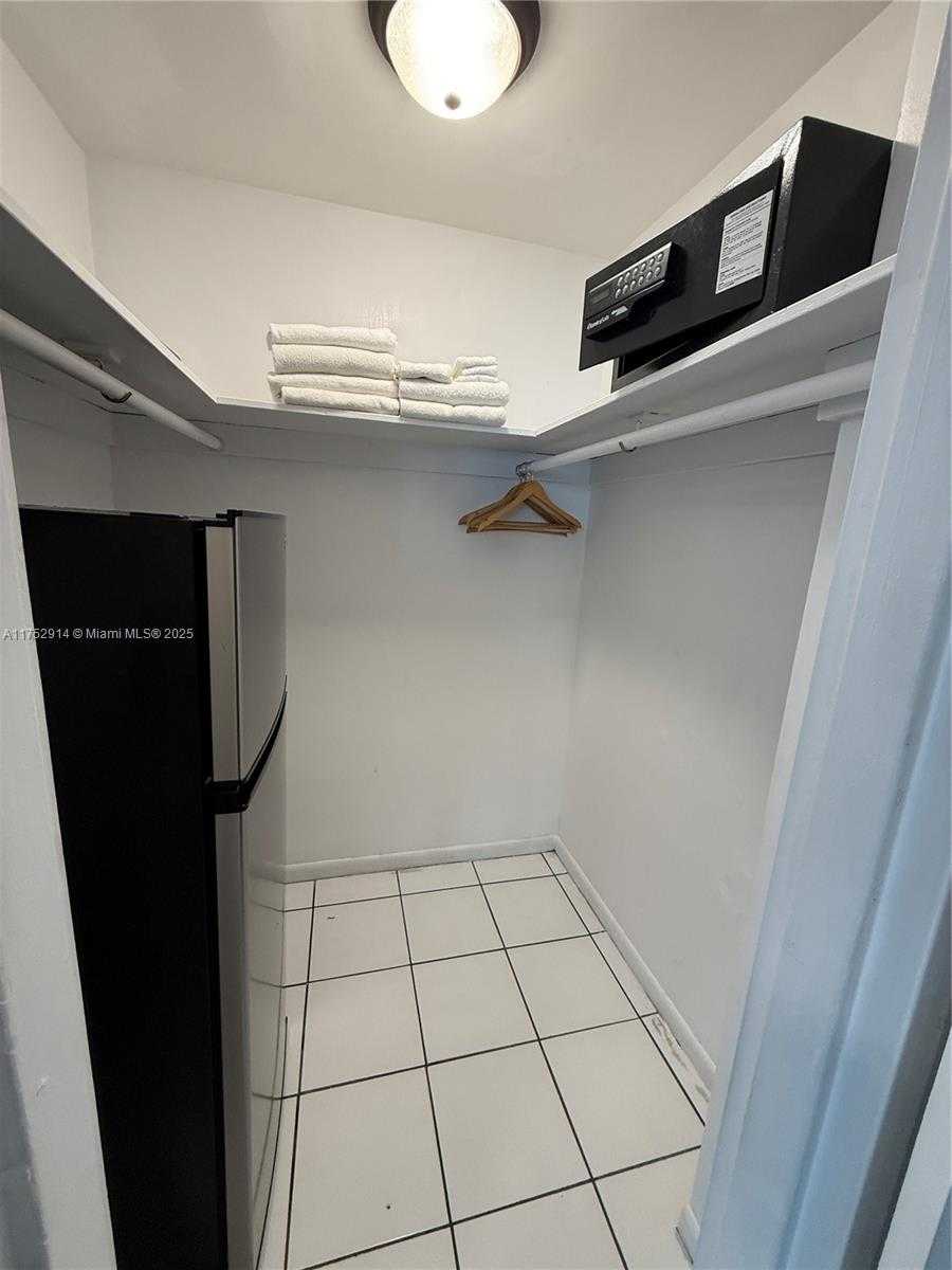 Small Image of 5445 COLLINS AVE #729, Miami Beach Number 11