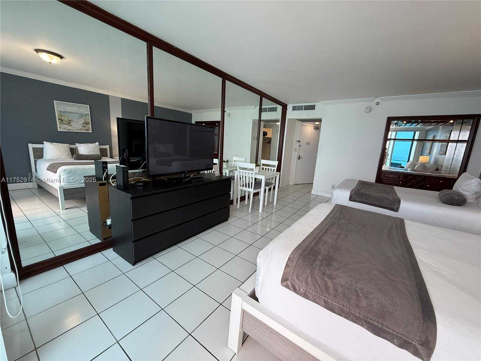 Small Image of 5445 COLLINS AVE #729, Miami Beach Number 12
