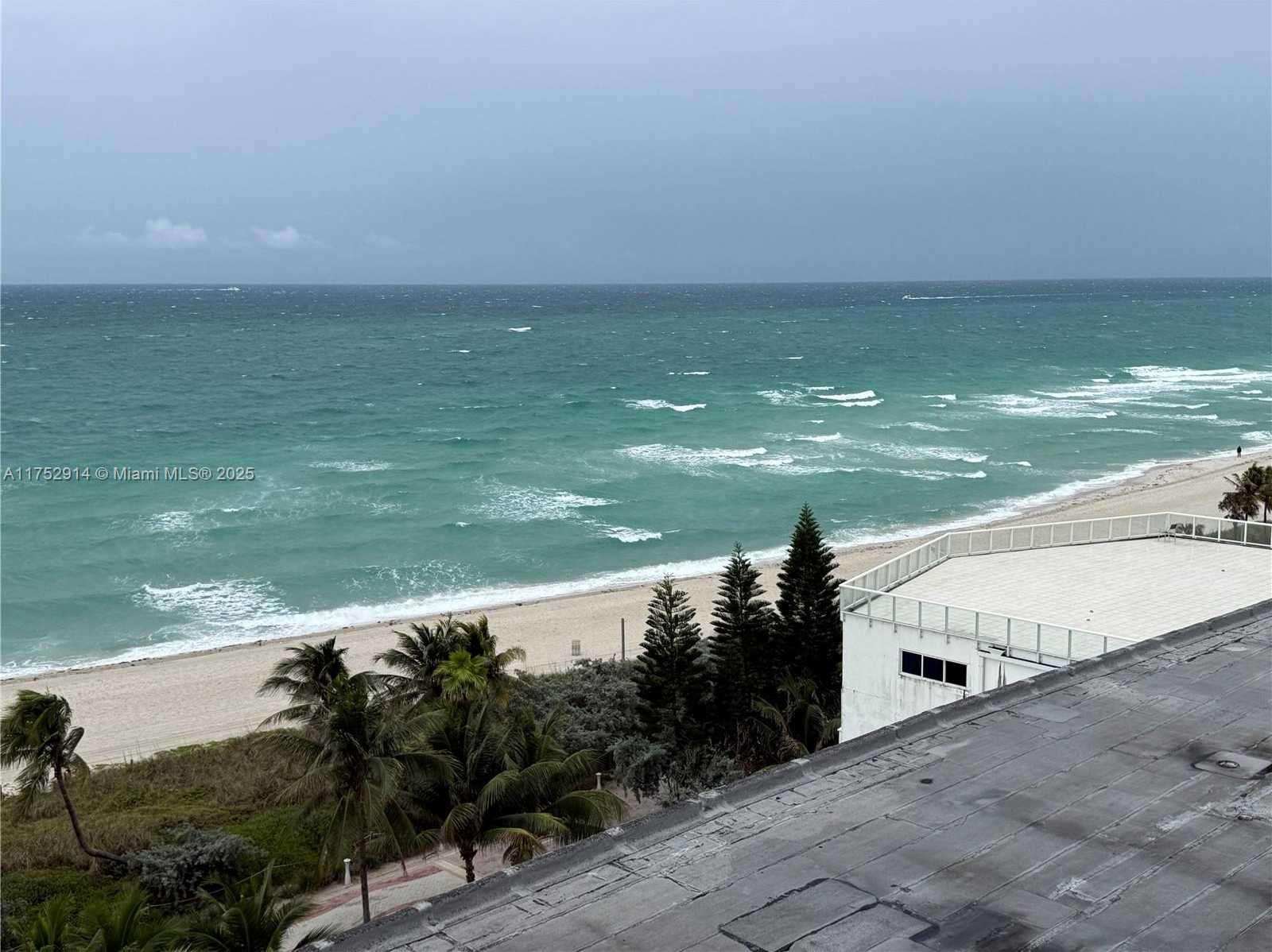 Small Image of 5445 COLLINS AVE #729, Miami Beach Number 23