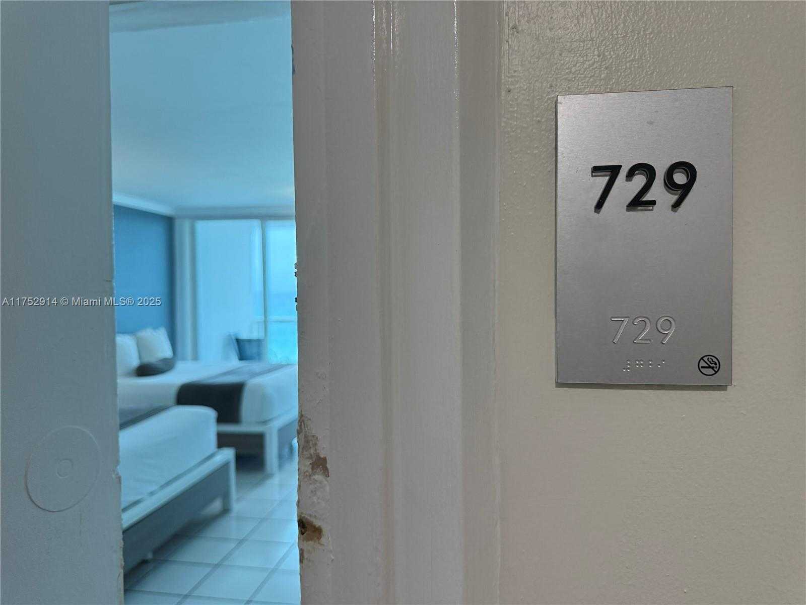 Small Image of 5445 COLLINS AVE #729, Miami Beach Number 3