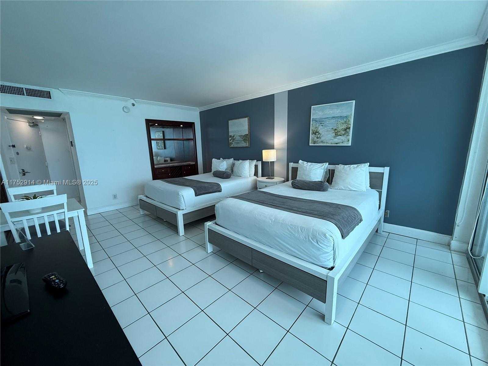 Small Image of 5445 COLLINS AVE #729, Miami Beach Number 6