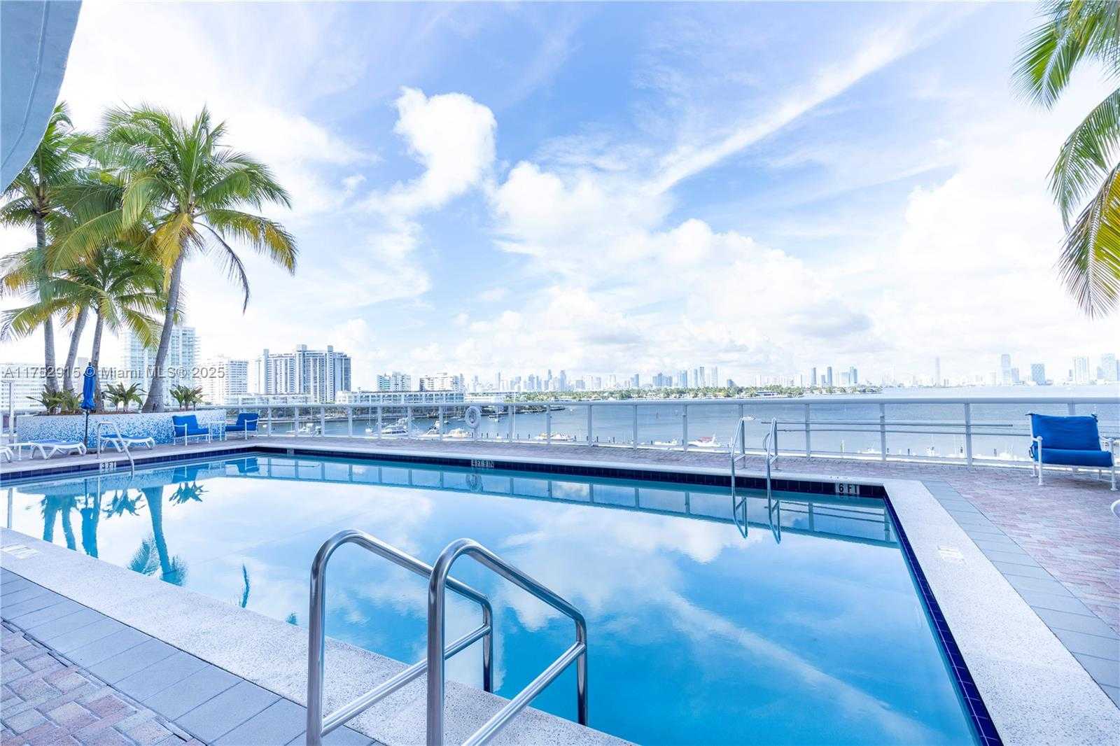 Small Image of 1900 SUNSET HARBOUR DR #703, Miami Beach Number 16