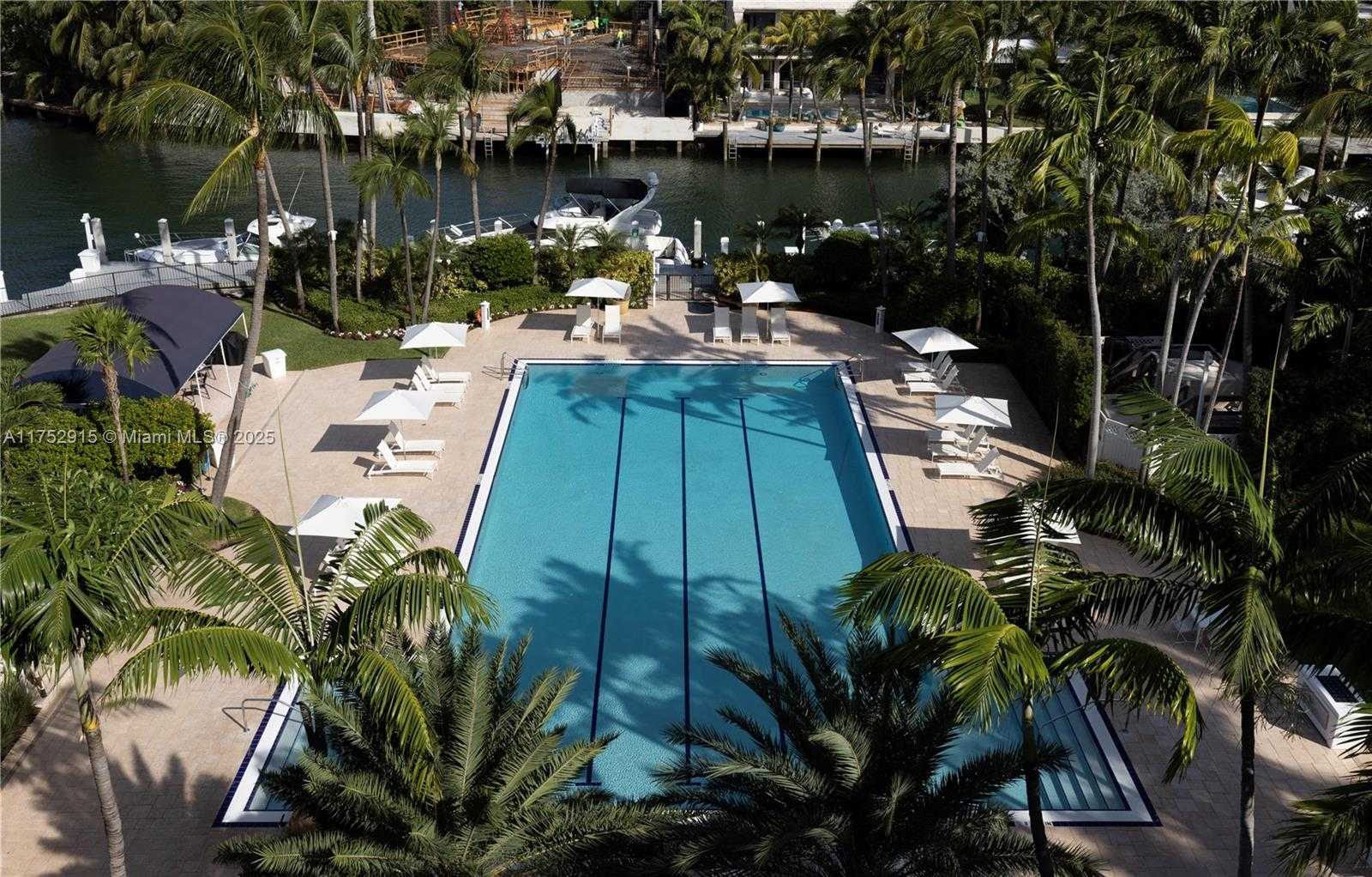 Small Image of 1900 SUNSET HARBOUR DR #703, Miami Beach Number 19