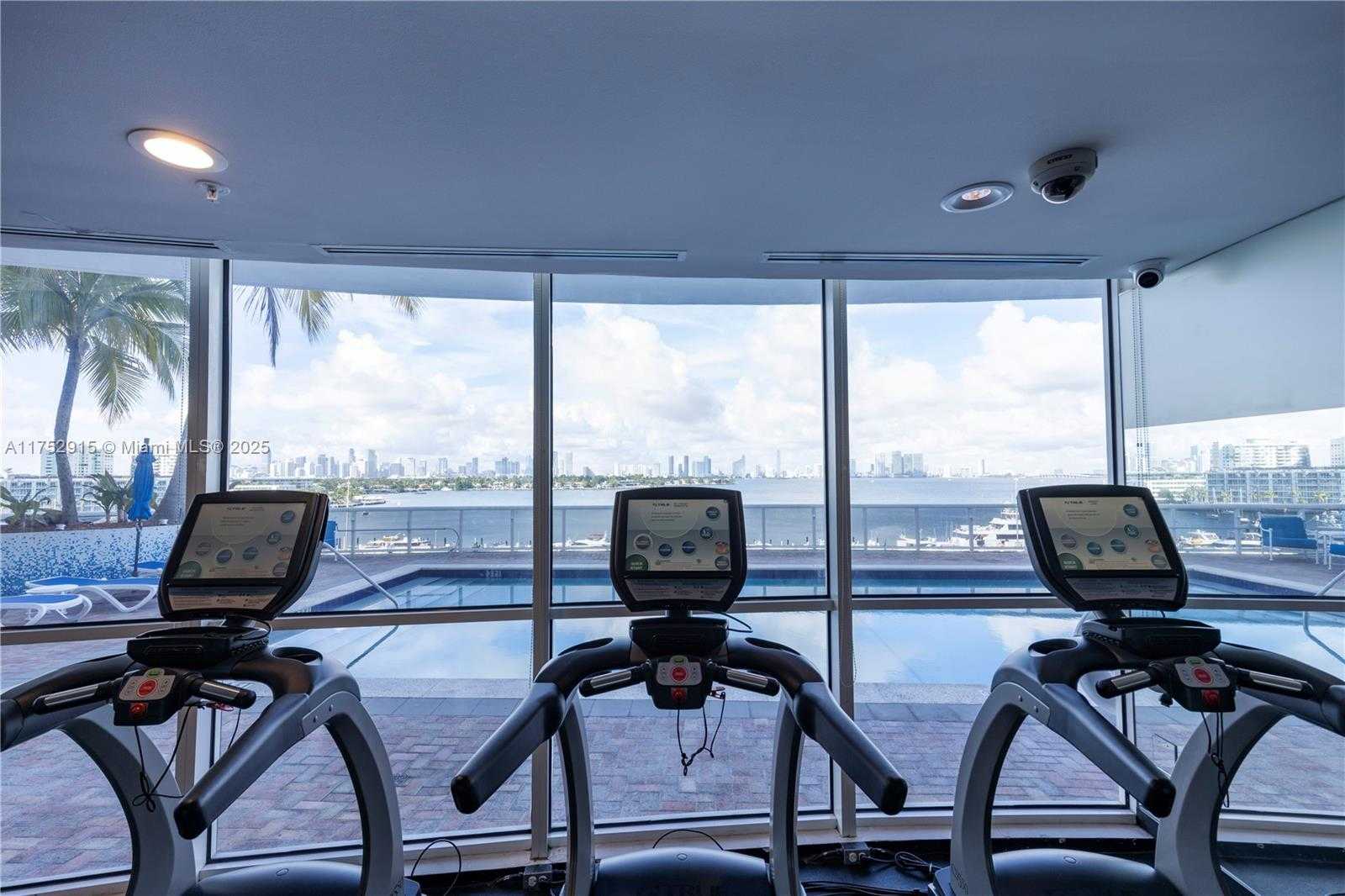 Small Image of 1900 SUNSET HARBOUR DR #703, Miami Beach Number 20