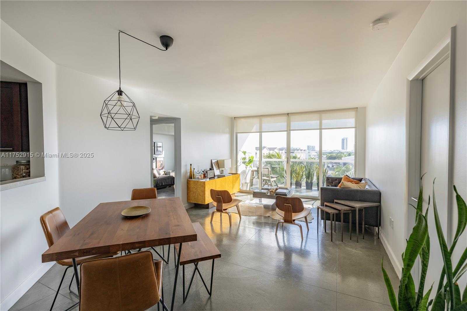 Small Image of 1900 SUNSET HARBOUR DR #703, Miami Beach Number 4