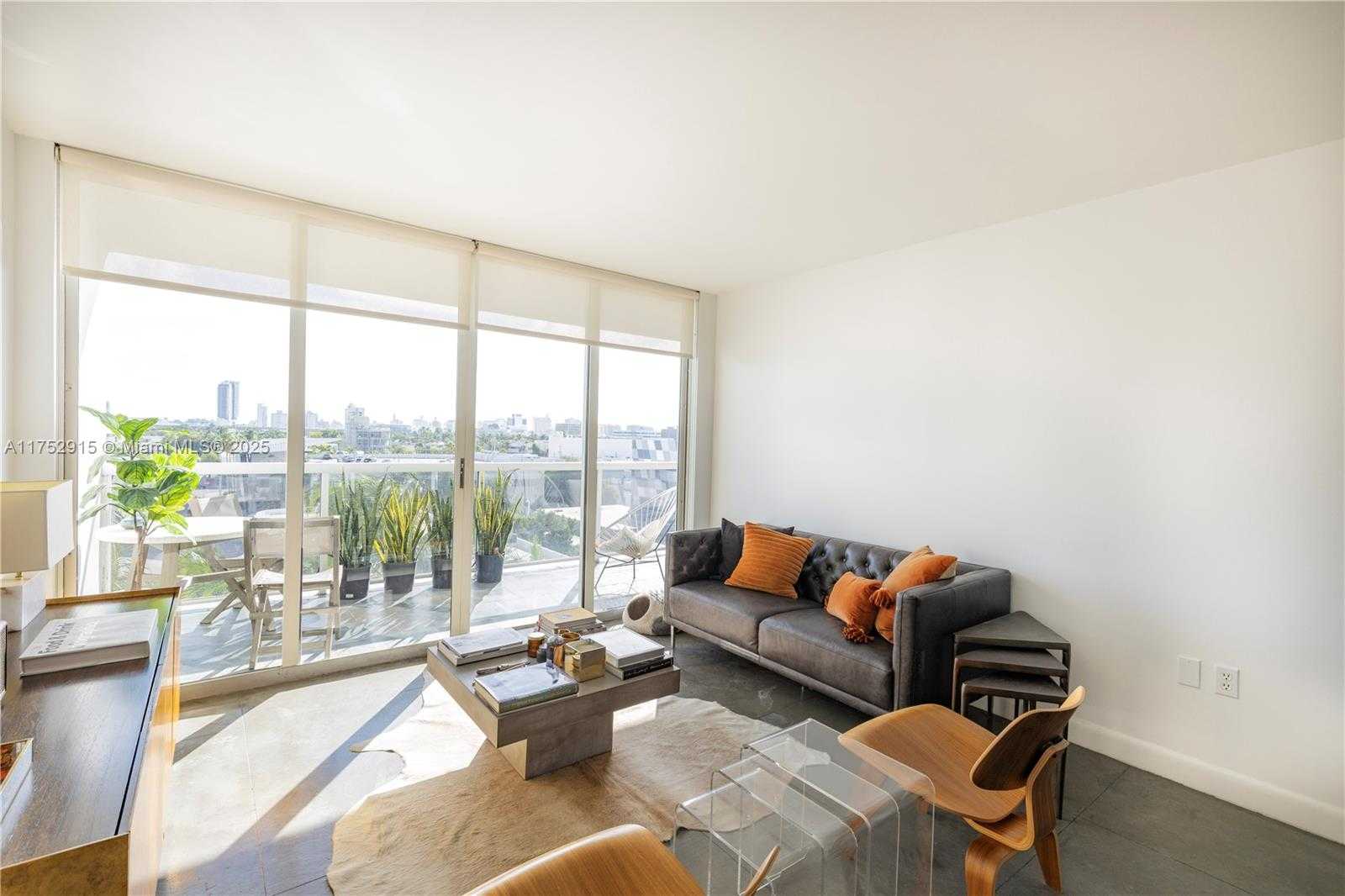 Small Image of 1900 SUNSET HARBOUR DR #703, Miami Beach Number 9