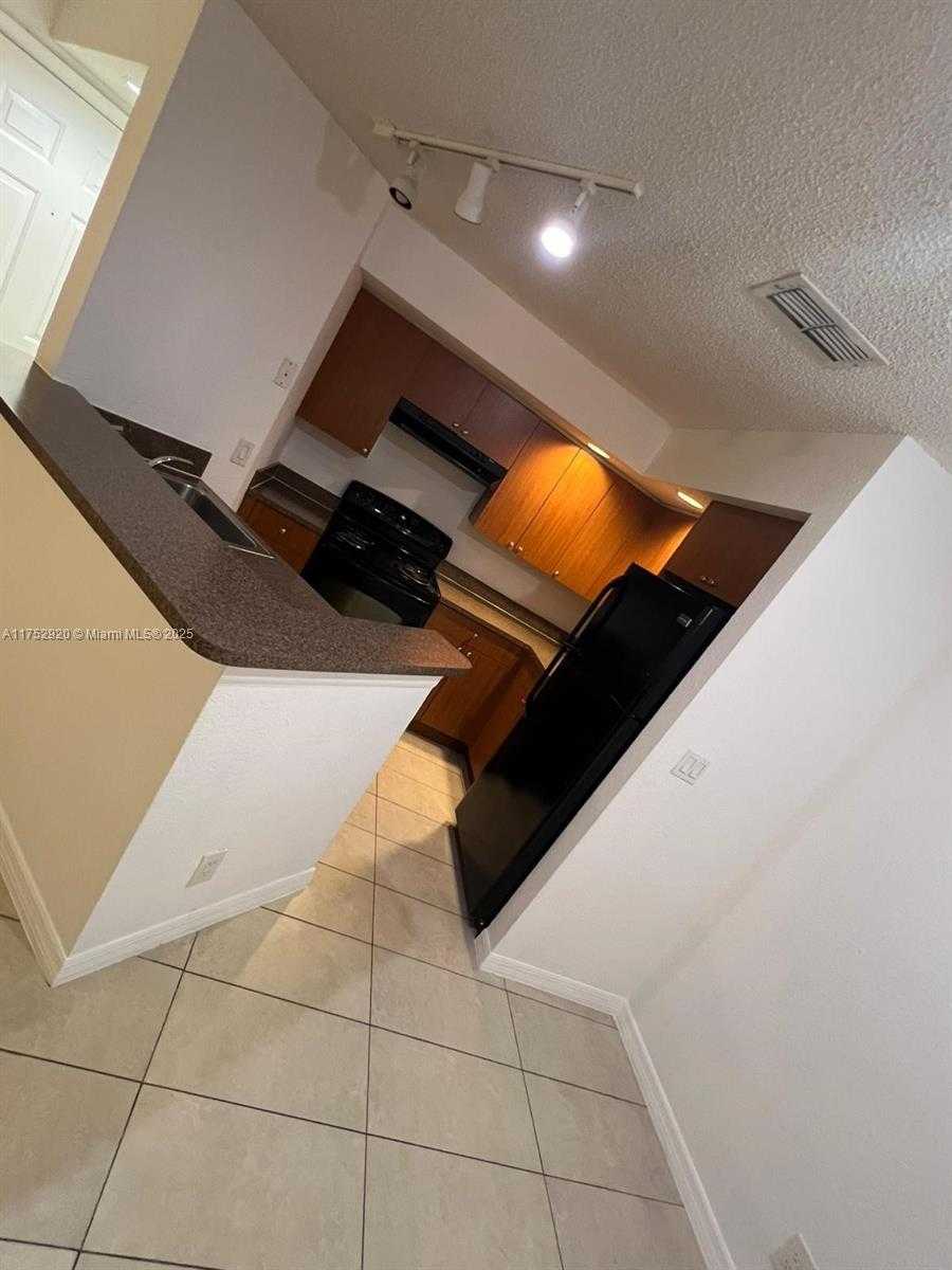 Small Image of 3340 NORTH PINEWALK DR N #1514, Margate Number 5