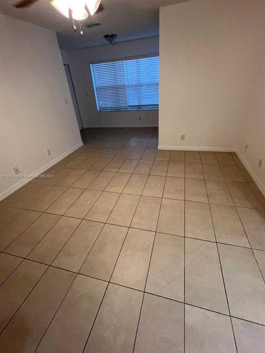 Small Image of 3340 NORTH PINEWALK DR N #1514, Margate Number 8